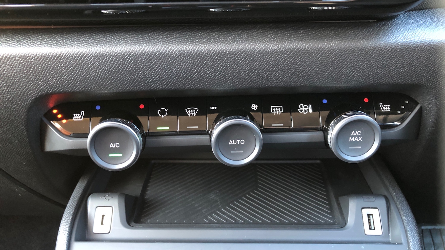 Used Citroen C4 2024 for sale - 76634746: Photo 21