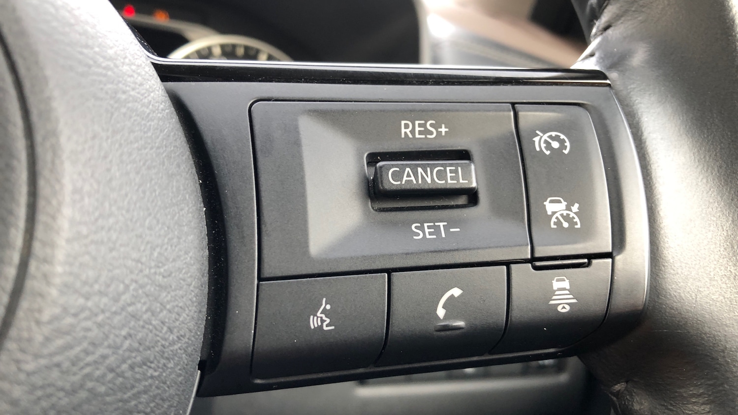 Used Nissan X-Trail 2024 for sale - 77412819: Photo 24