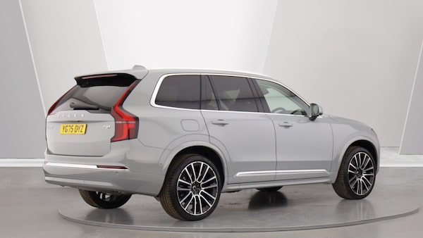 Used Volvo XC90 2025 for sale - 76282582: Photo 2