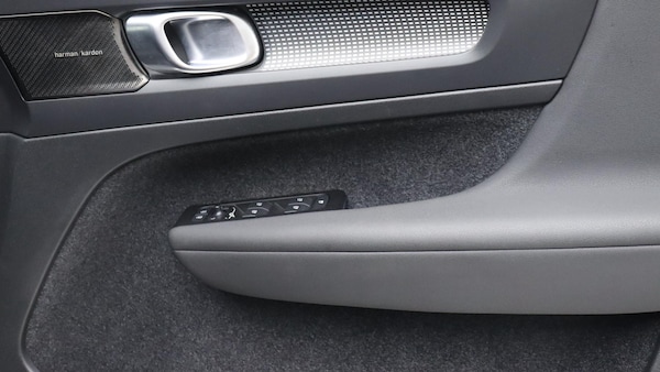 Used Volvo XC40 2022 for sale - 75225779: Photo 29