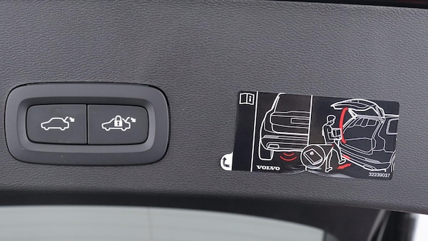 Used Volvo XC40 2022 for sale - 75225779: Photo 35