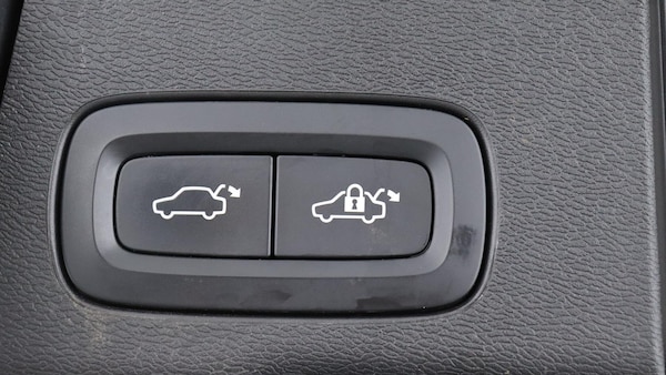 Used Volvo XC60 2022 for sale - 75622737: Photo 35