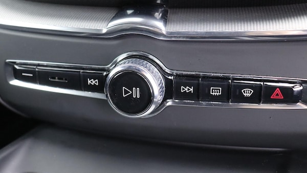 Used Volvo XC60 2022 for sale - 75622737: Photo 46