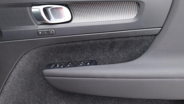Used Volvo XC40 2025 for sale - 75839629: Photo 29