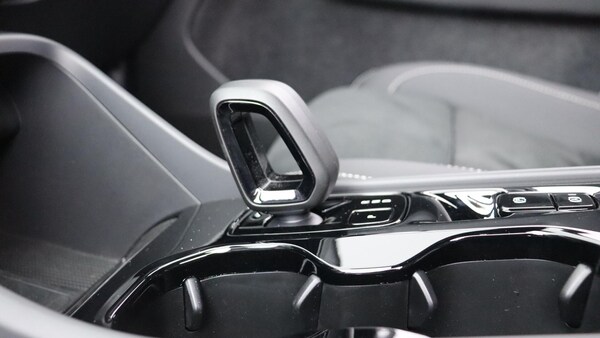 Used Volvo XC40 2025 for sale - 75839629: Photo 41