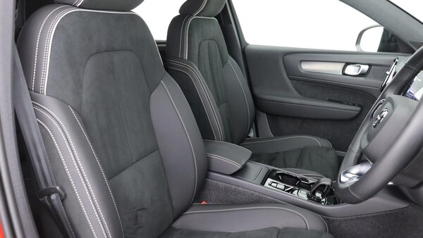 Used Volvo XC40 2025 for sale - 75839629: Photo 46