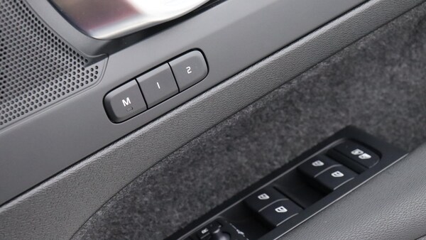 Used Volvo XC40 2025 for sale - 75839629: Photo 48