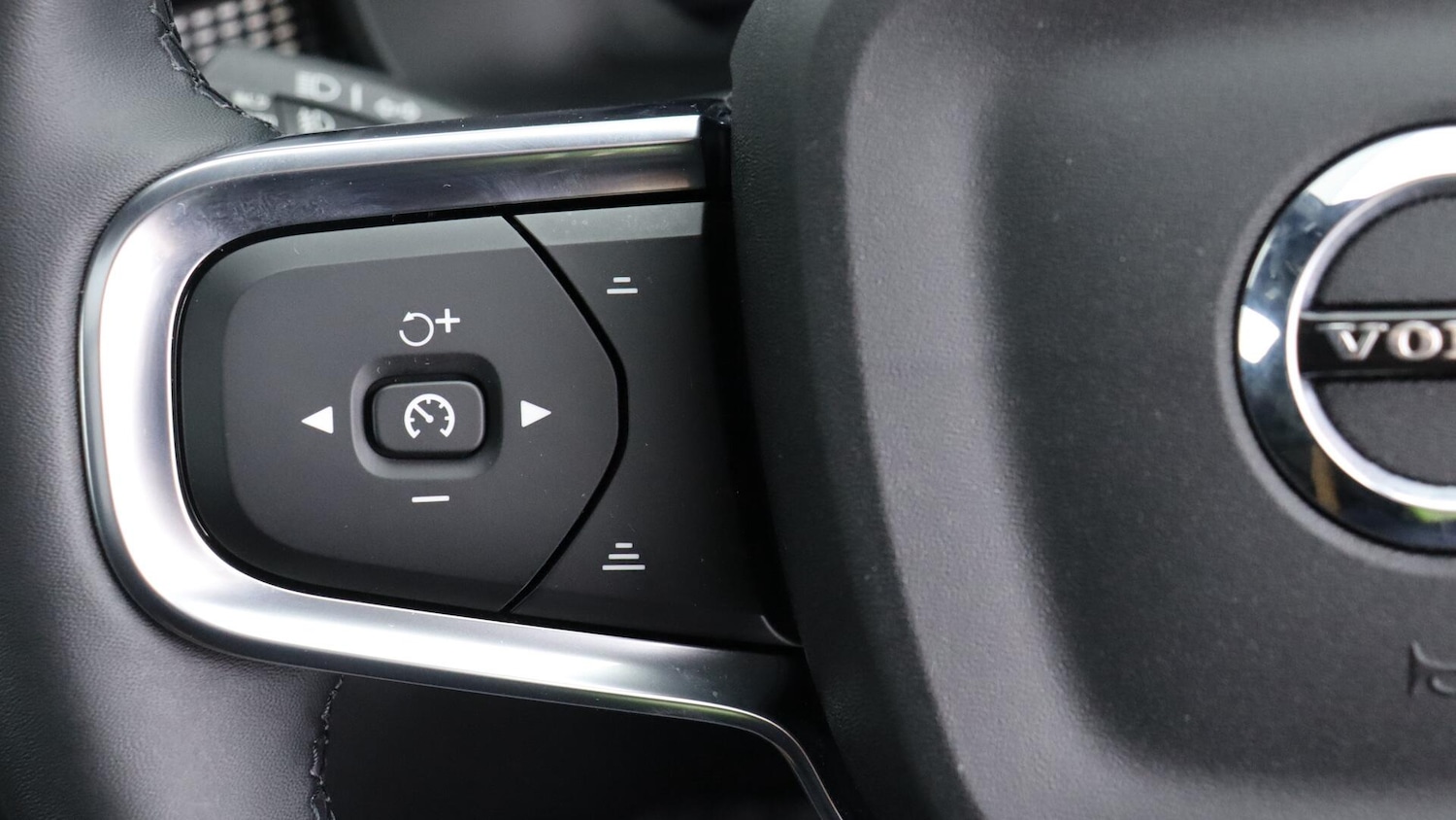 Used Volvo XC40 2025 for sale - 76026551: Photo 21