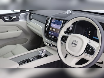 Used Volvo XC60 2024 for sale - 75311429: Photo