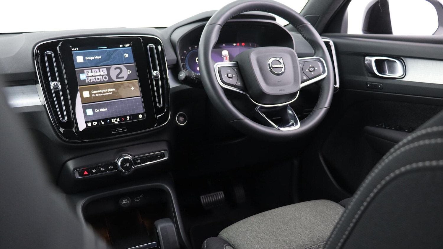 Used Volvo XC40 2023 for sale - 76060823: Photo 46