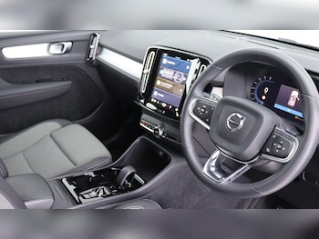 Used Volvo XC40 2023 for sale - 76060823: Photo 4