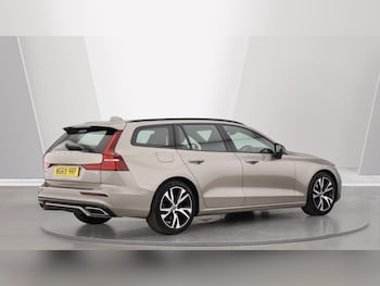 Used Volvo V60 2019 for sale - 75551775: Photo
