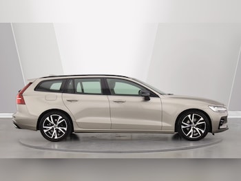 Used Volvo V60 2019 for sale - 75551775: Photo
