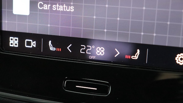 Used Volvo XC40 2024 for sale - 76295402: Photo 43