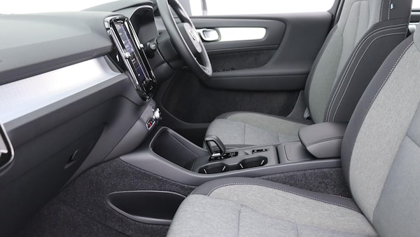Used Volvo XC40 2024 for sale - 76295402: Photo 44