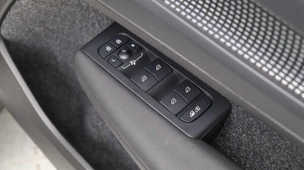 Used Volvo XC40 2025 for sale - 76226323: Photo 26