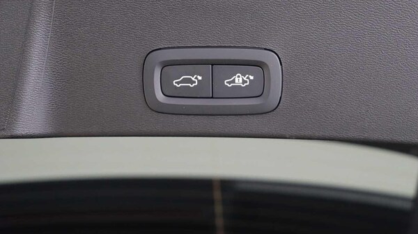 Used Volvo XC40 2025 for sale - 76226323: Photo 37