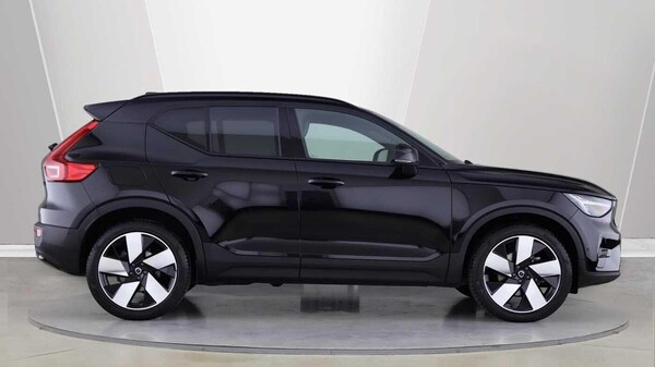 Used Volvo XC40 2025 for sale - 76226323: Photo 3
