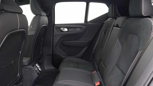 Used Volvo XC40 2025 for sale - 76226323: Photo 42