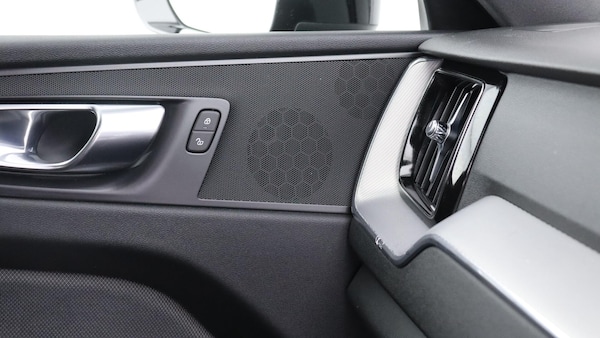 Used Volvo XC60 2022 for sale - 75577808: Photo 46