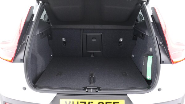 Used Volvo XC40 2025 for sale - 76201081: Photo 13
