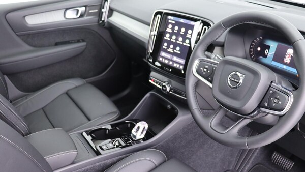 Used Volvo XC40 2025 for sale - 76201081: Photo 4