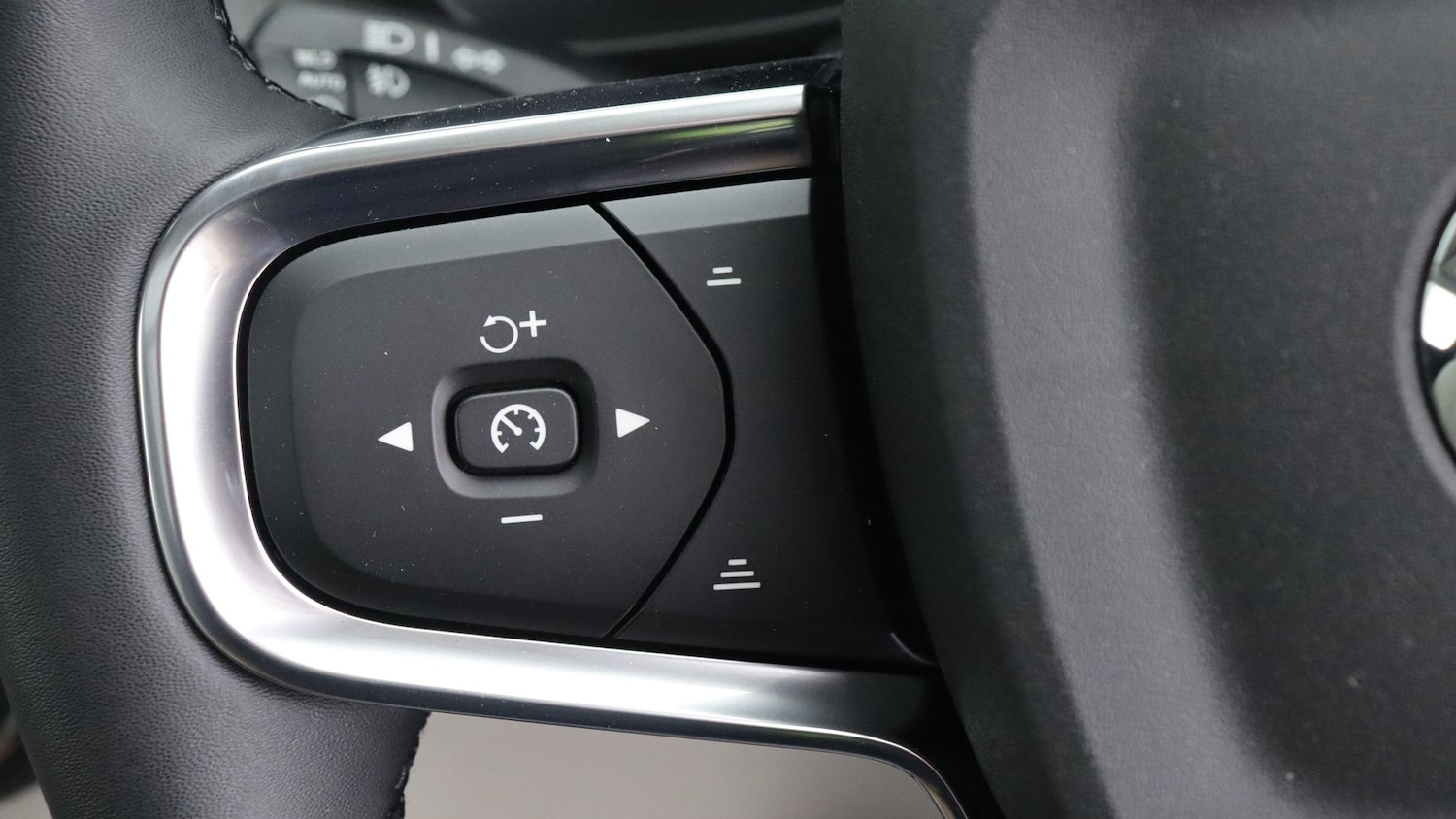 Used Volvo XC40 2025 for sale - 76137382: Photo 21