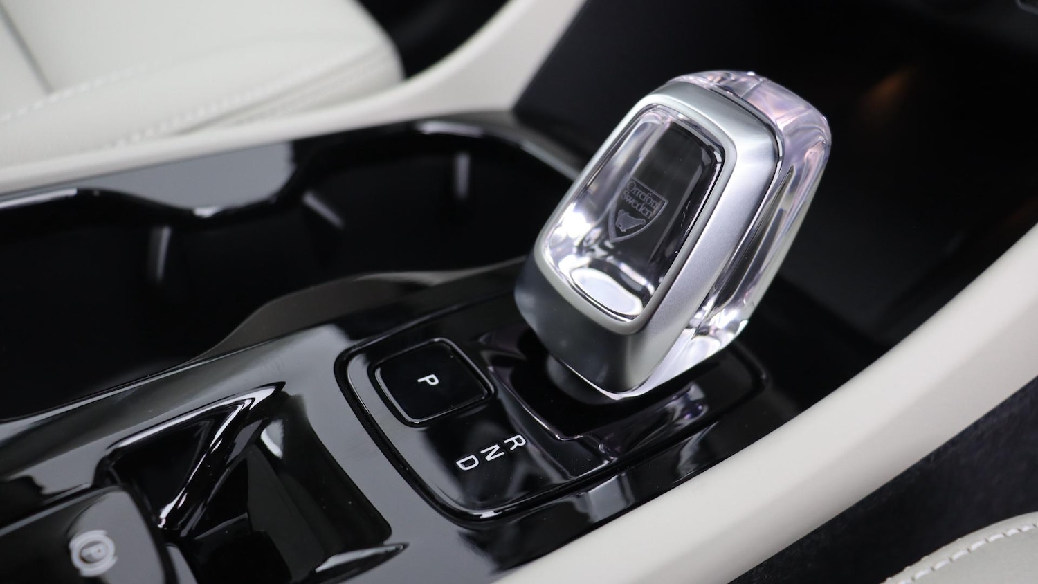 Used Volvo XC40 2025 for sale - 76137382: Photo 25