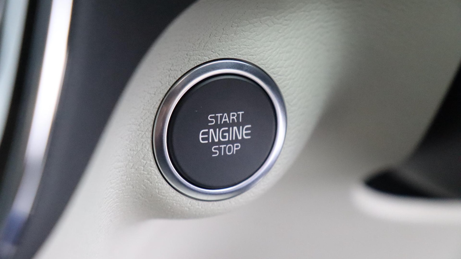 Used Volvo XC40 2025 for sale - 76137382: Photo 27