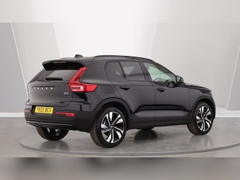 Used Volvo XC40 2025 for sale - 76137382: Photo 2