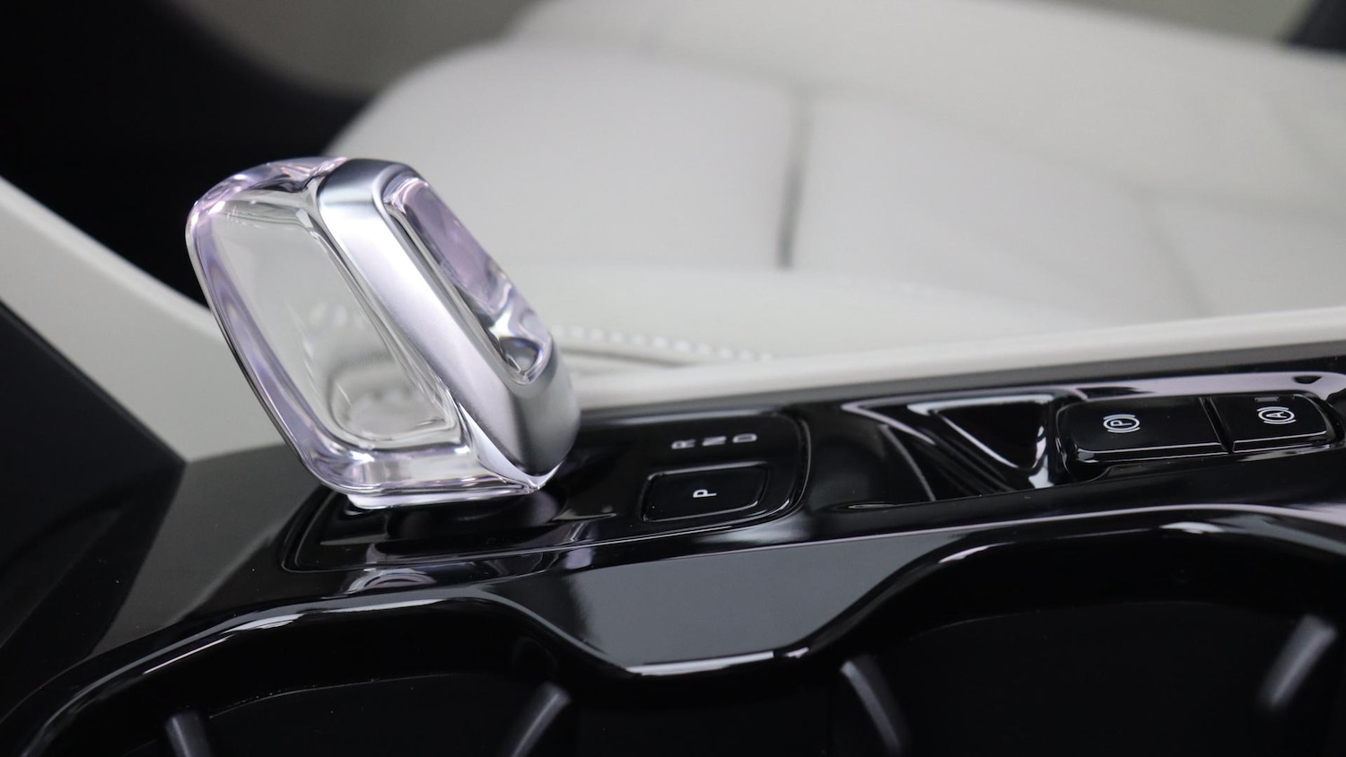 Used Volvo XC40 2025 for sale - 76137382: Photo 47