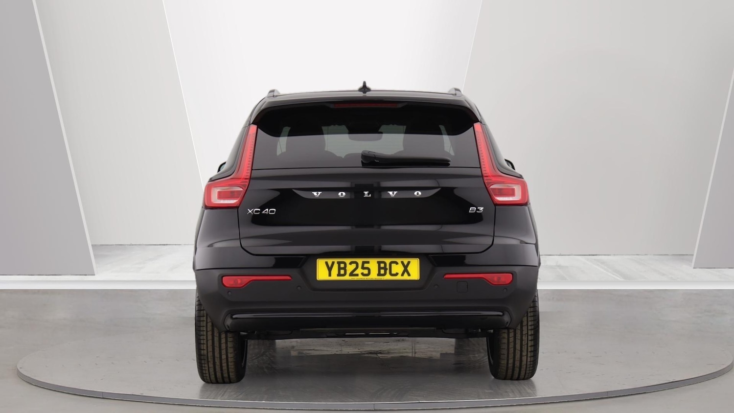 Used Volvo XC40 2025 for sale - 76137382: Photo 7
