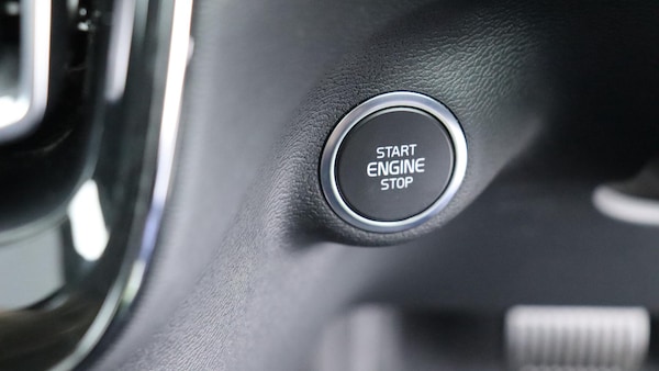 Used Volvo XC40 2023 for sale - 76239376: Photo 27