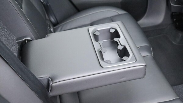 Used Volvo XC40 2023 for sale - 76239376: Photo 34
