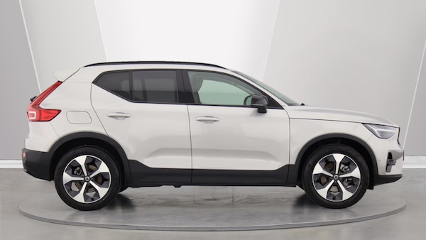 Used Volvo XC40 2023 for sale - 76239376: Photo 3