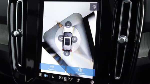 Used Volvo XC40 2023 for sale - 76239376: Photo 41