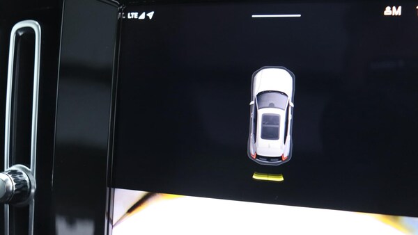 Used Volvo XC40 2023 for sale - 76239376: Photo 42