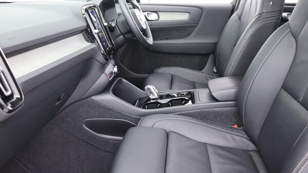 Used Volvo XC40 2023 for sale - 76239376: Photo 48
