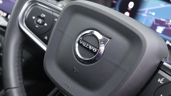 Used Volvo XC40 2023 for sale - 76239376: Photo 51