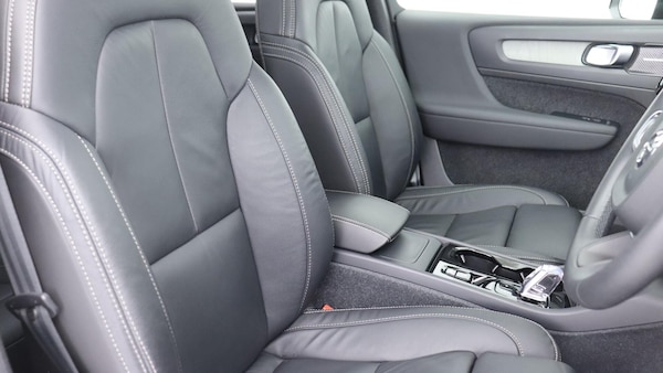 Used Volvo XC40 2023 for sale - 76239376: Photo 52