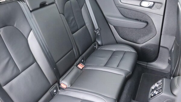 Used Volvo XC40 2023 for sale - 76239376: Photo 6
