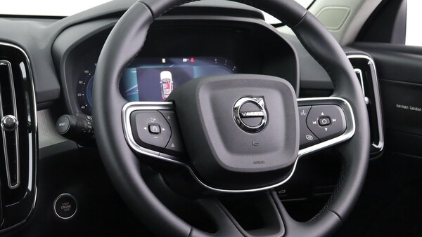 Used Volvo XC40 2025 for sale - 75768786: Photo 10