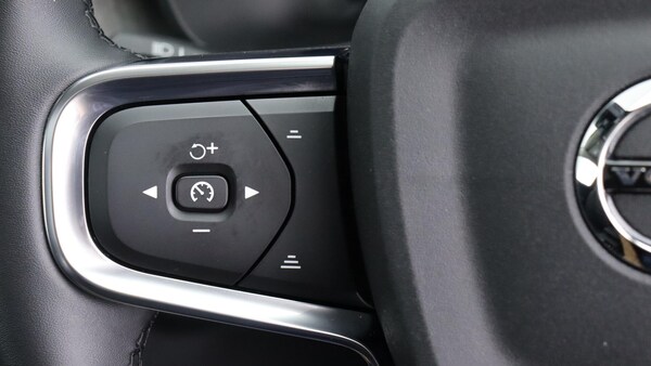 Used Volvo XC40 2025 for sale - 75768786: Photo 21