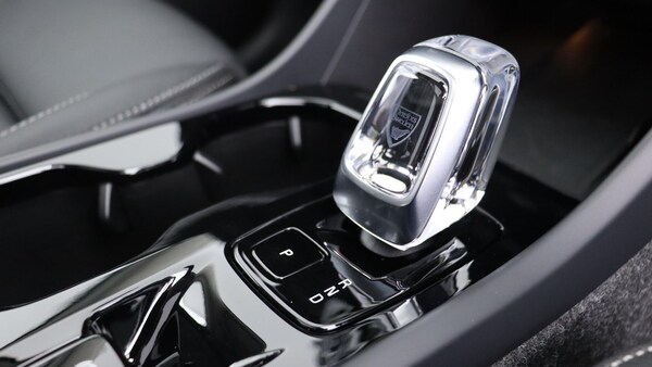 Used Volvo XC40 2025 for sale - 75768786: Photo 25