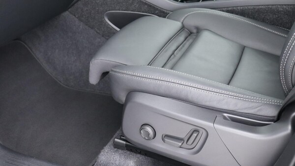 Used Volvo XC40 2025 for sale - 75768786: Photo 30