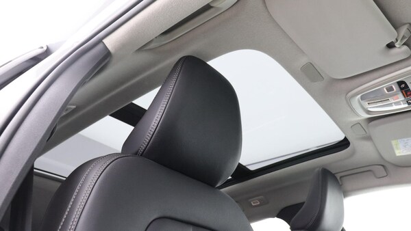 Used Volvo XC40 2025 for sale - 75768786: Photo 31