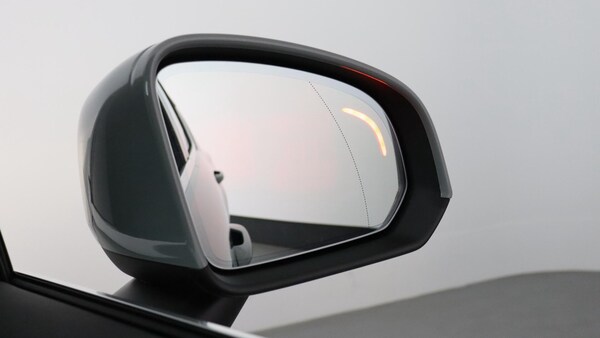 Used Volvo XC40 2025 for sale - 75768786: Photo 32