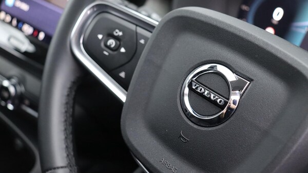 Used Volvo XC40 2025 for sale - 75768786: Photo 45