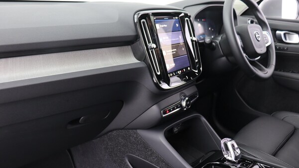 Used Volvo XC40 2025 for sale - 75768786: Photo 51