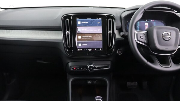 Used Volvo XC40 2025 for sale - 75768786: Photo 5